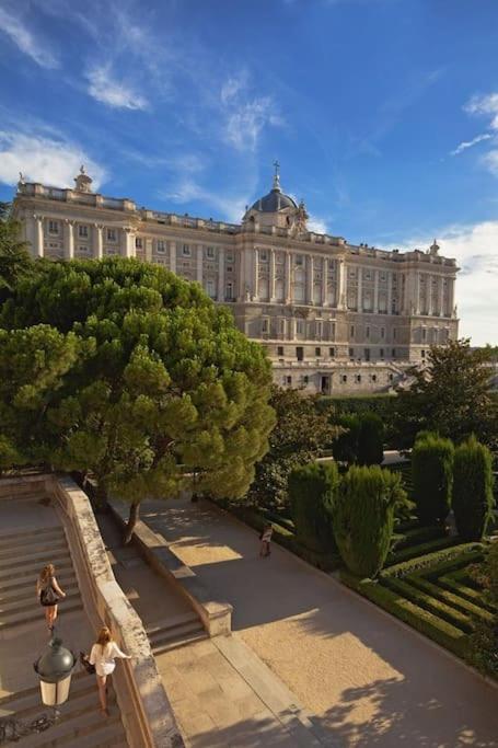 Apartamento Con Patio En Madrid Centro Екстер'єр фото
