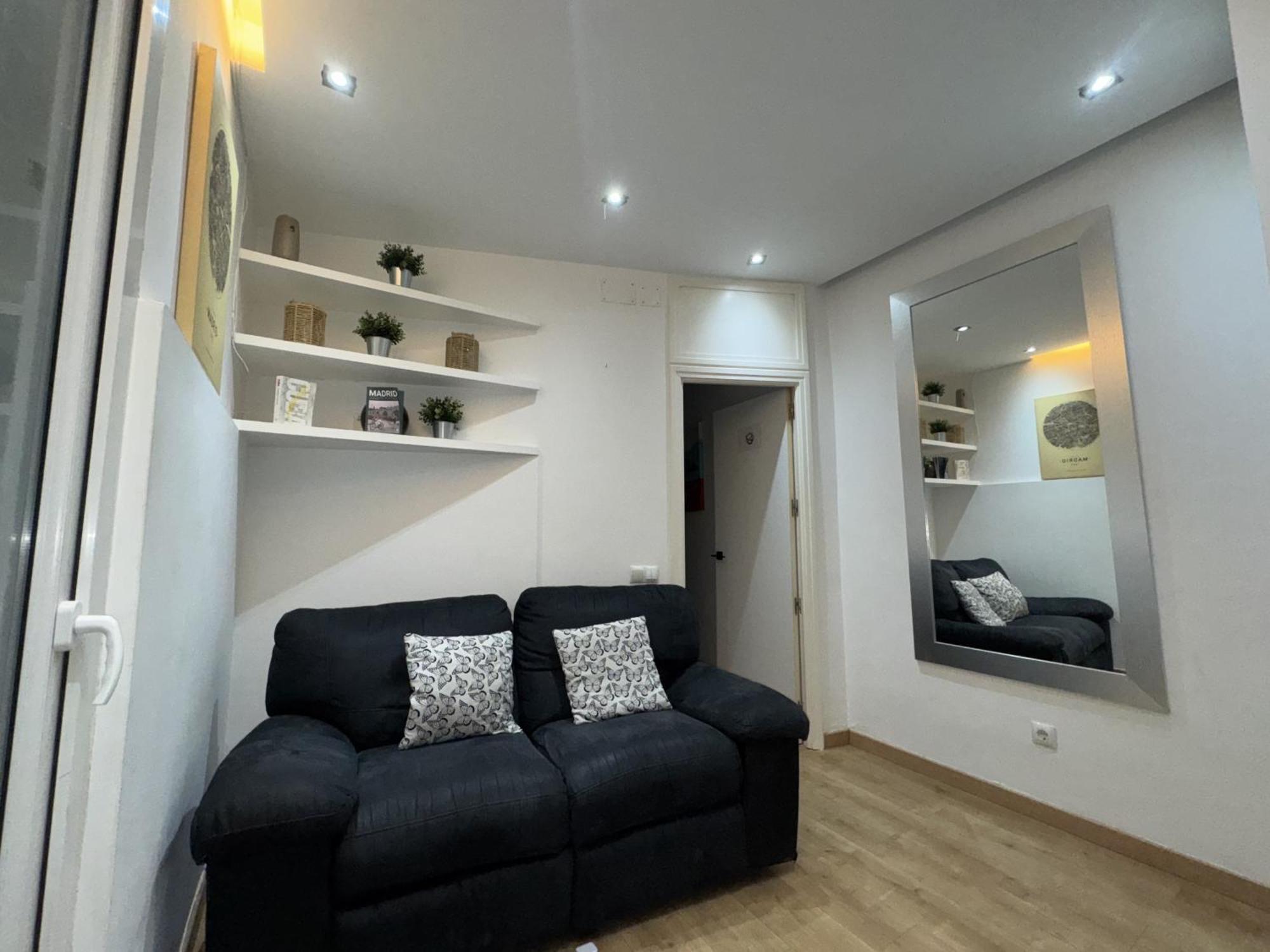 Apartamento Con Patio En Madrid Centro Екстер'єр фото
