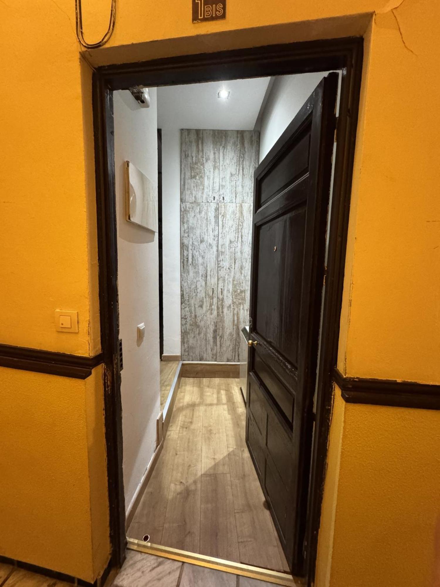 Apartamento Con Patio En Madrid Centro Екстер'єр фото